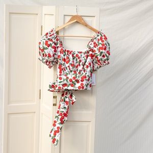 Cherry Print Cropped Puff Sleeve Top